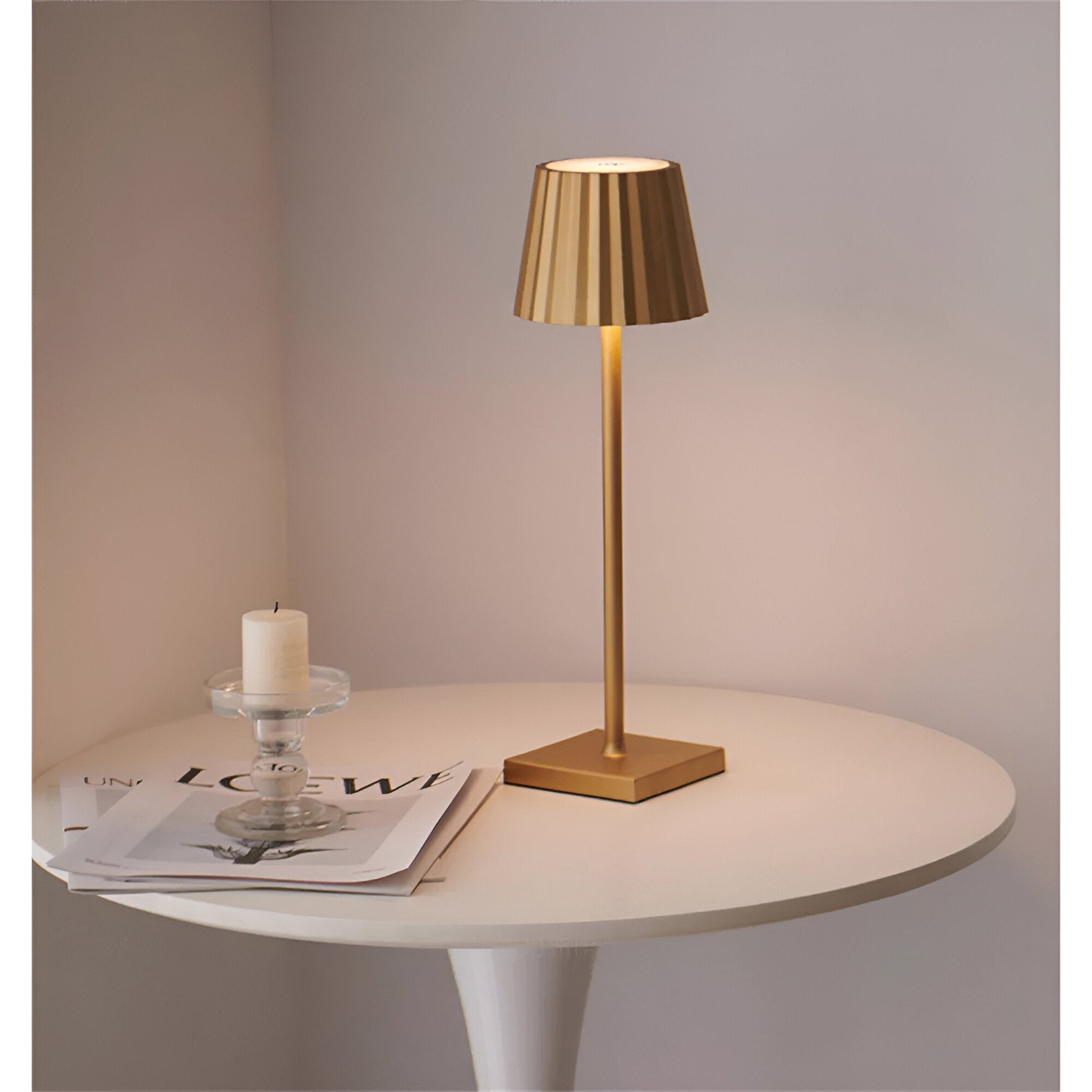 Kaufladen_LuminaTouch - wasserdichte, wiederaufladbare, kabellose, dimmbare LED-Tischlampe | Für drinnen und draußen geeignet | 3000K Warmweiß Licht | Designer + gold