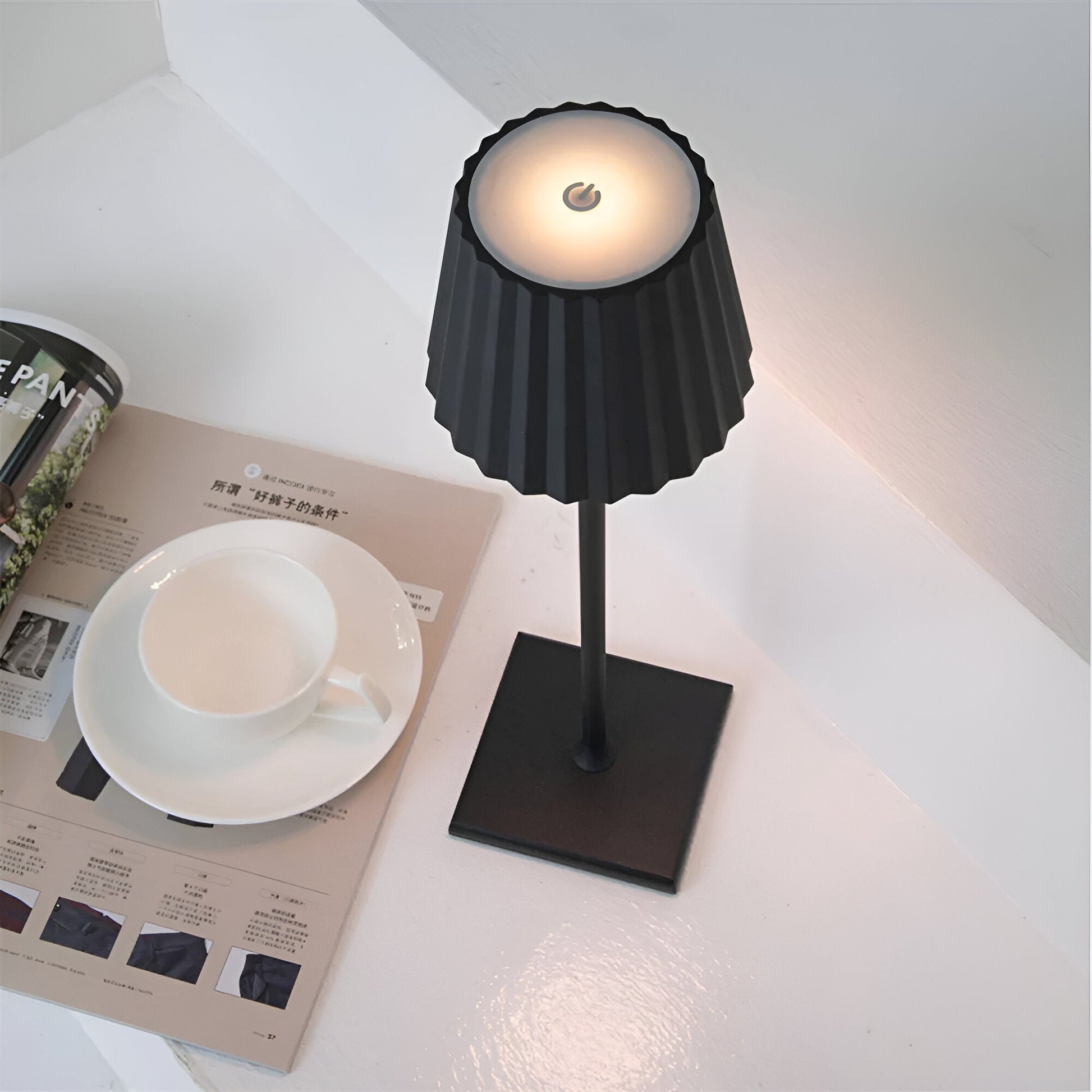 Kaufladen_LuminaTouch - wasserdichte, wiederaufladbare, kabellose, dimmbare LED-Tischlampe | Für drinnen und draußen geeignet | 3000K Warmweiß Licht | Designer + schwarz 2