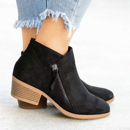 Clark Stiefeletten | Damenstiefelette mit Reißverschluss und hochwertigem Fußbett