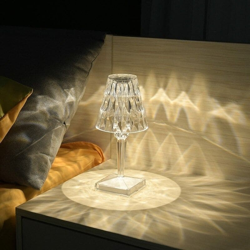 Kaufladen Romantische Kristall-Tischlampe aus Acrylglas - dekorativ, 3 Farben, aufladbar + 1
