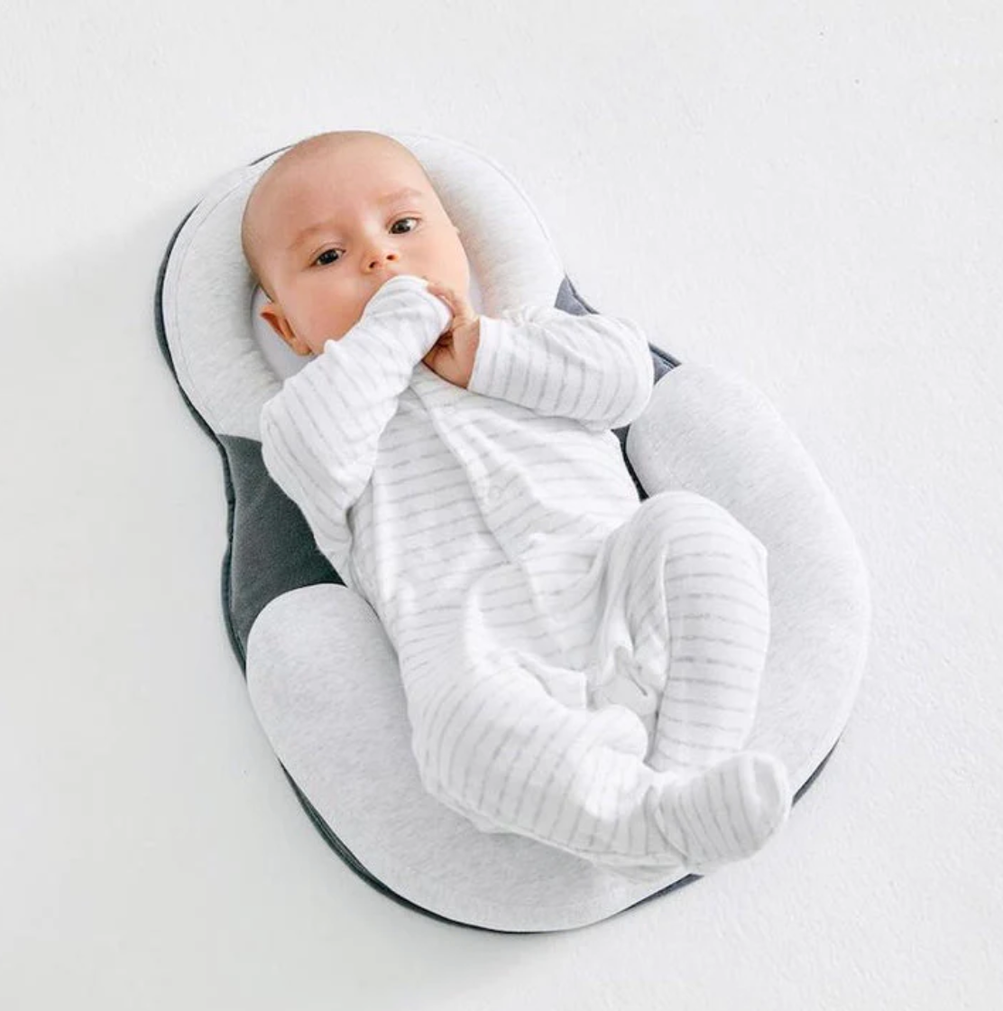 Verstellbares Babybett - gegen Plattkopf und Verdauungsprobleme _ schwarz_von kinderaerzten empfohlen