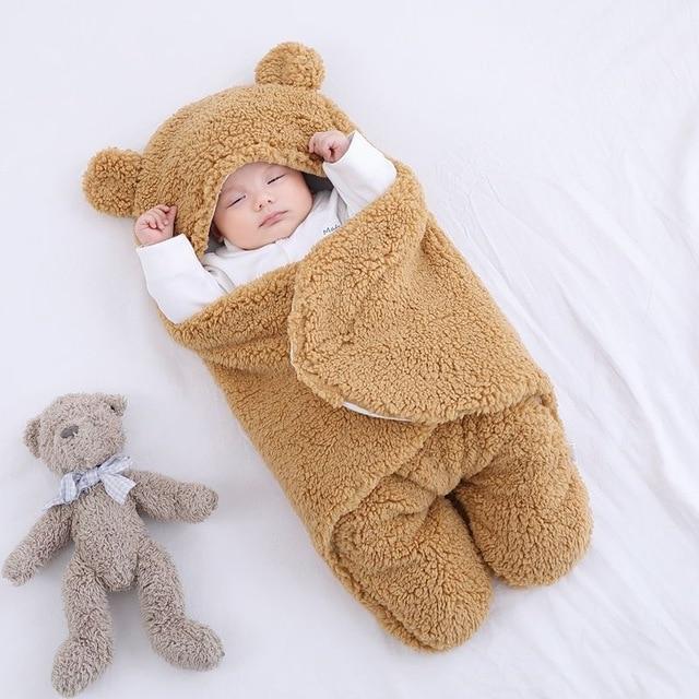 Baby-Einschlagdecke - kuschelige Puckdecke zum Einwickeln