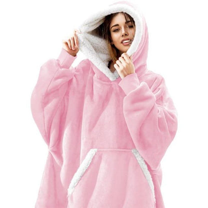 DER KUSCHELHOODIE - Warme Kapuzendecke als Pullover in Übergröße