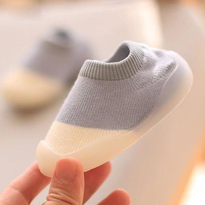 Babyschuhe "Walky" - Kinder Hausschuhe - rutschfeste, leichte, atmungsaktive Lauflernschuhe und Hüttenschuhe