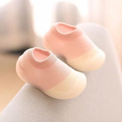 Babyschuhe "Walky" - Kinder Hausschuhe - rutschfeste, leichte, atmungsaktive Lauflernschuhe und Hüttenschuhe
